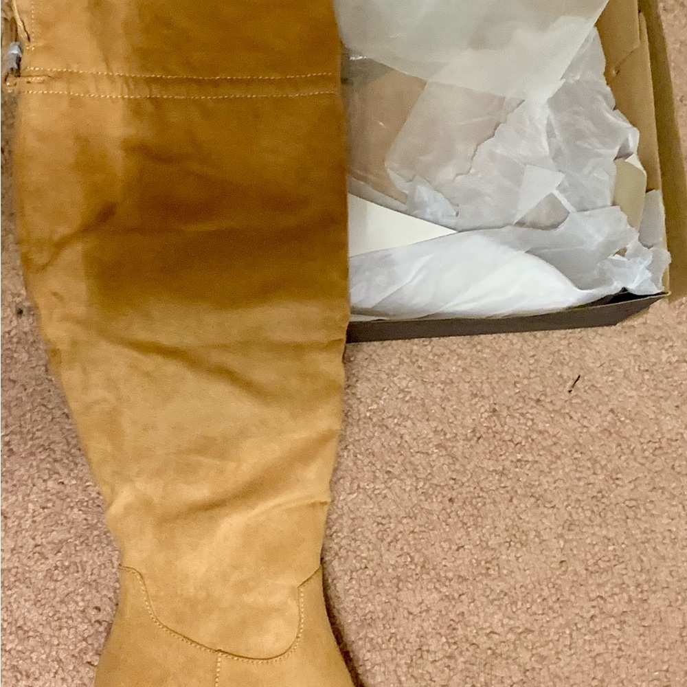 Shoe dazzle- Tan Suede Knee-High Boots